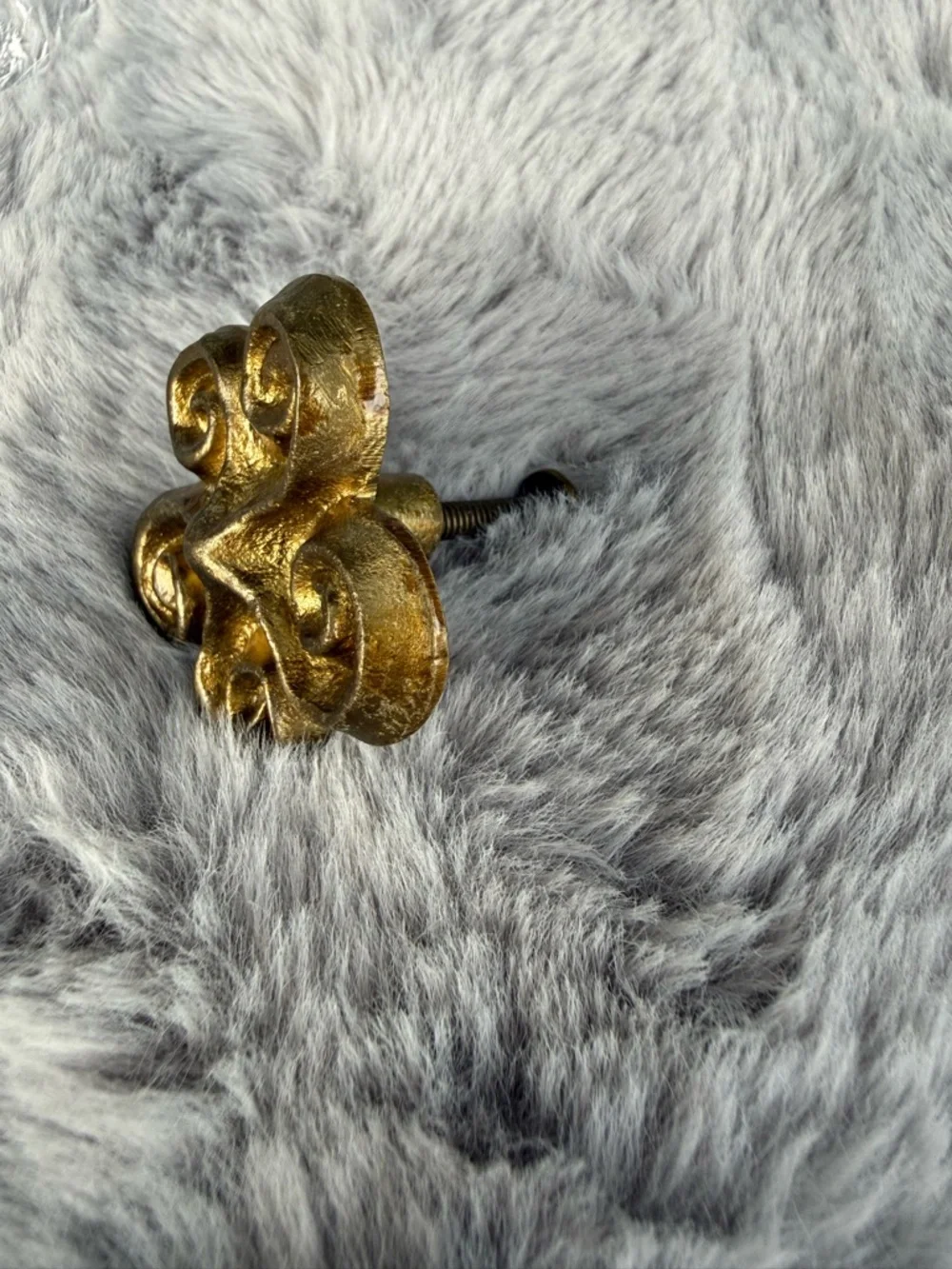 Michael Aram Luxury Swirl Cabinet Knobs Lot of 15 Burnished Brass Hardware 1.5
